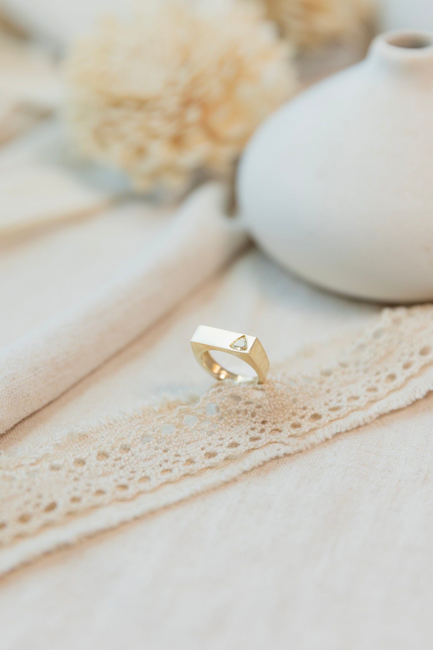 Yellow gold signet ring with diamond
